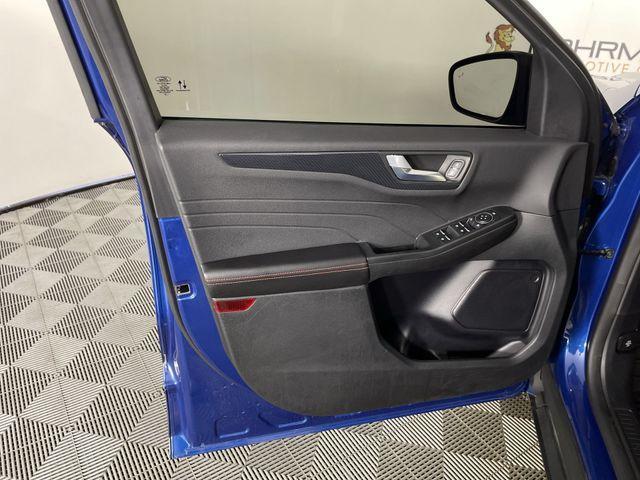 Photo of 2023 Blue Ford Escape