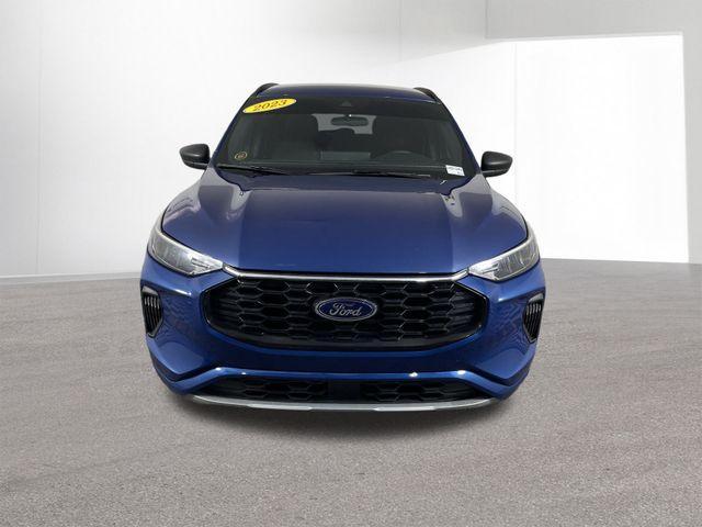 Photo of 2023 Blue Ford Escape