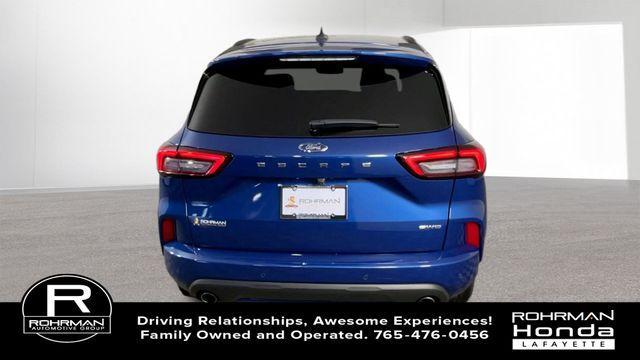 Photo of 2023 Blue Ford Escape