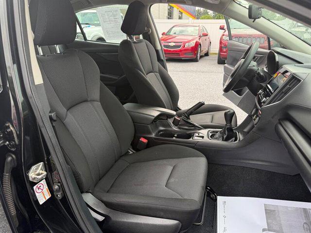 Photo of 2017 Crystal Black Silica Subaru Impreza