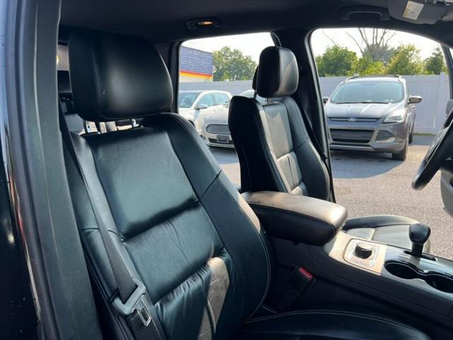 Photo of 2015 Brilliant Black Crystal Pearlcoat Jeep Grand Cherokee