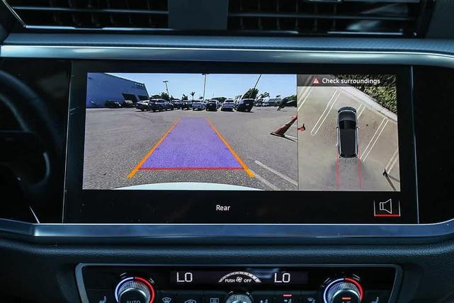Photo of 2024 Glacier White Metallic Audi Q3