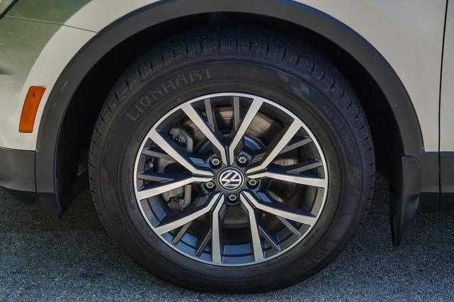 Photo of 2021 Pyrite Silver Metallic Volkswagen Tiguan