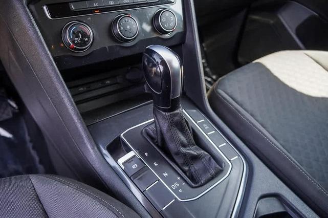Photo of 2021 Pyrite Silver Metallic Volkswagen Tiguan