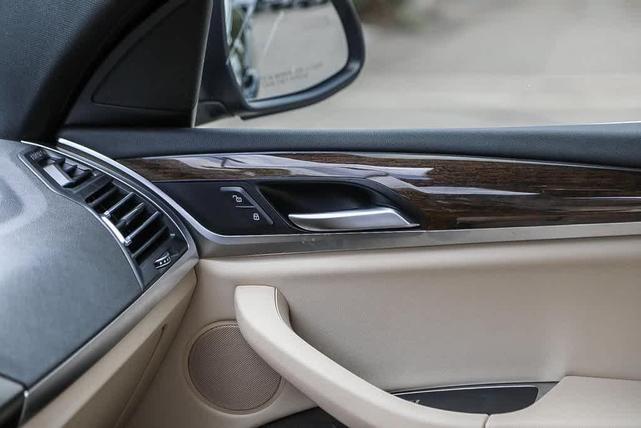 Photo of 2022 Jet Black BMW X3