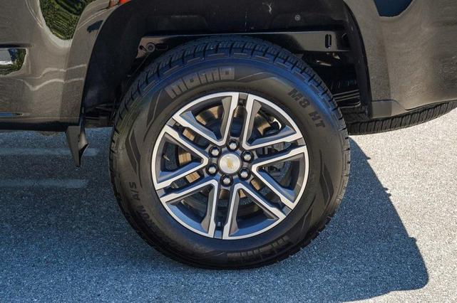 Photo of 2021 Black Chevrolet Colorado