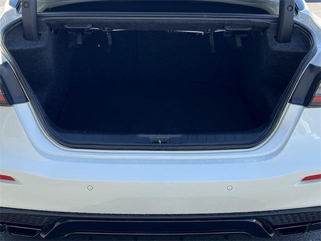 Photo of 2021 Pearl White Tricoat Nissan Maxima