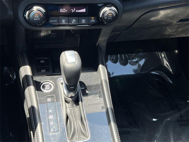 Photo of 2022 Boulder Gray Pearl Nissan Kicks