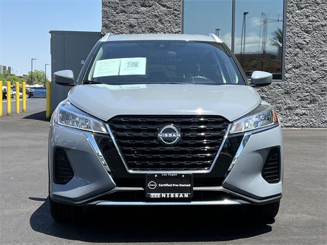 Photo of 2022 Boulder Gray Pearl Nissan Kicks