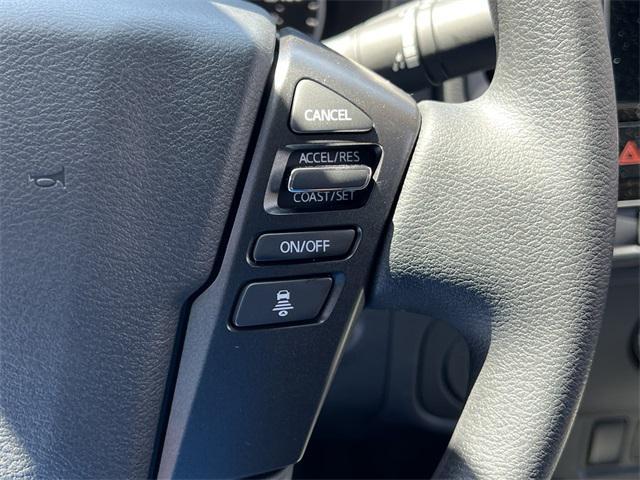 Photo of 2025 Glacier White Nissan Frontier