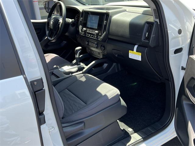 Photo of 2025 Glacier White Nissan Frontier