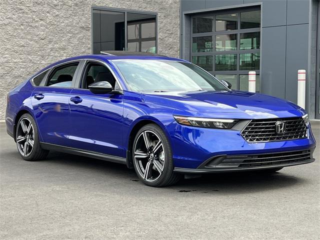 Photo of 2024 Still Night Pearl Honda Accord Hybrid