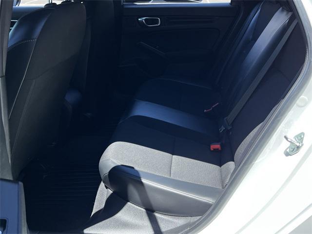 Photo of 2023 Platinum White Pearl Honda Civic