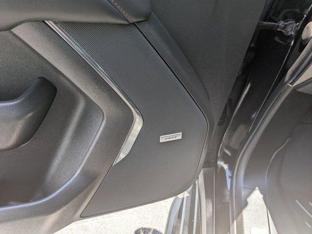 Photo of 2022 Black Chevrolet Suburban