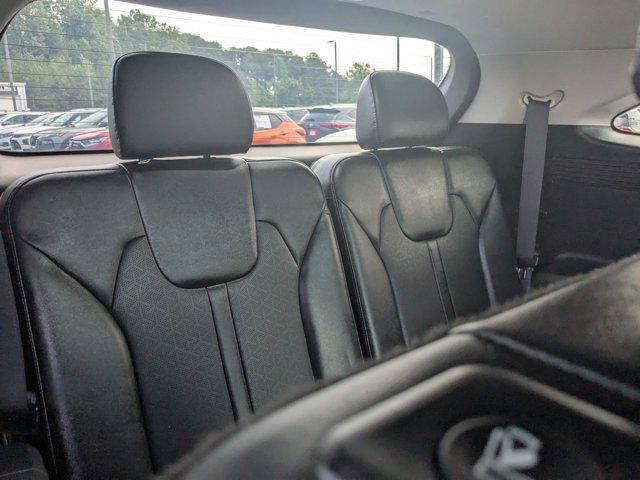 Photo of 2022 Wolf Gray Kia Sorento