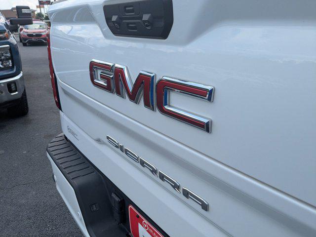 Photo of 2023 Summit White GMC Sierra 1500