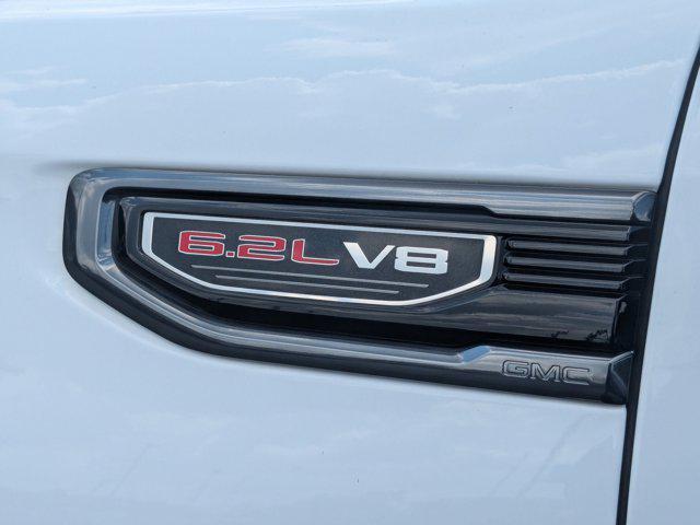 Photo of 2023 Summit White GMC Sierra 1500