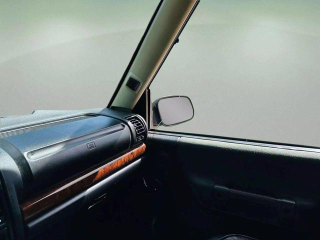 Photo of 2004 Java Black Land Rover Discovery