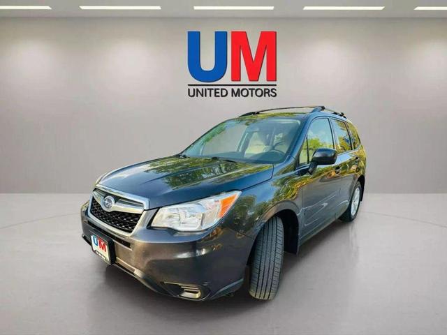 Photo of 2014 Dark Gray Metallic Subaru Forester