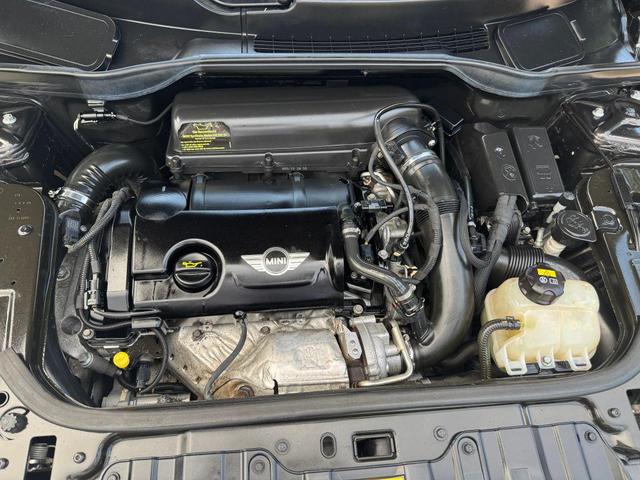 Photo of 2015 Absolute Black Metallic MINI Countryman