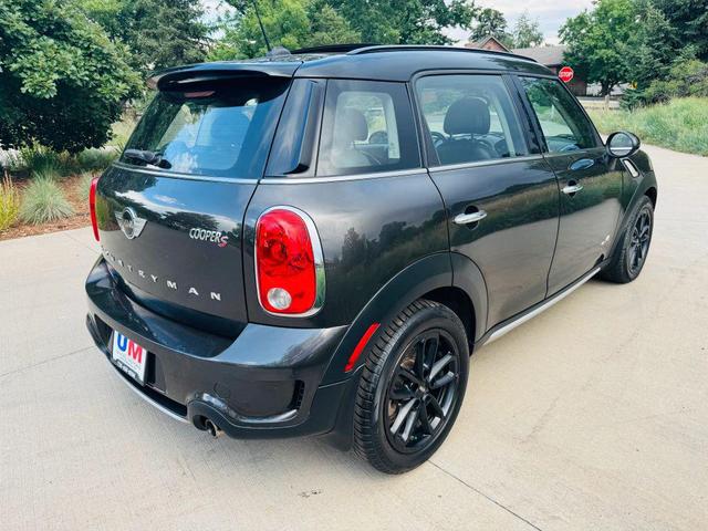 Photo of 2015 Absolute Black Metallic MINI Countryman