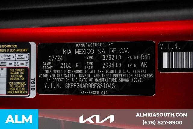 Photo of 2024 Currant Red Kia Forte