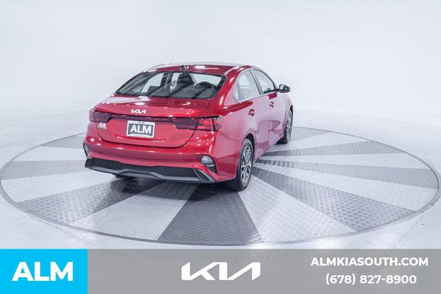 Photo of 2024 Currant Red Kia Forte
