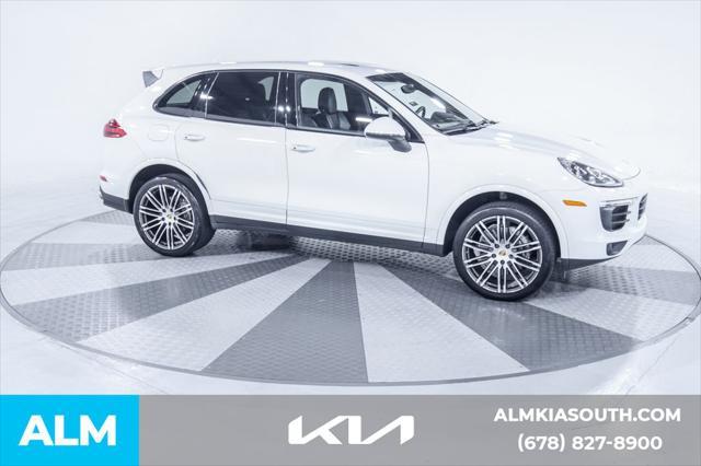 Photo of 2017 White Porsche Cayenne