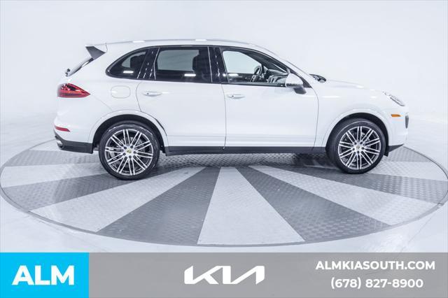 Photo of 2017 White Porsche Cayenne