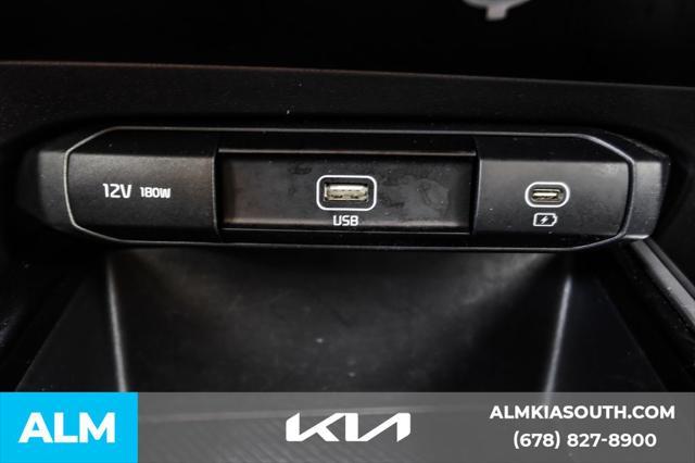 Photo of 2023 Runway Red Kia Niro