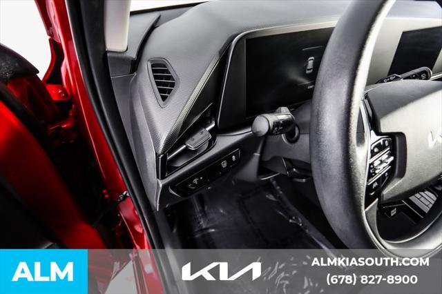 Photo of 2023 Runway Red Kia Niro