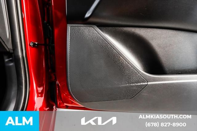 Photo of 2023 Runway Red Kia Niro