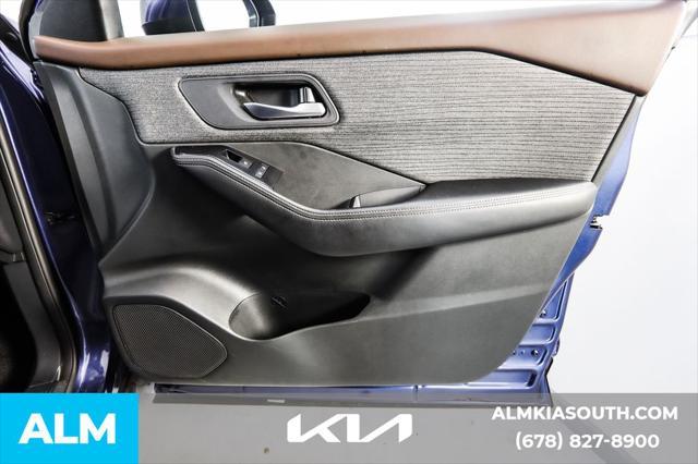 Photo of 2023 Caspian Blue Metallic Nissan Rogue