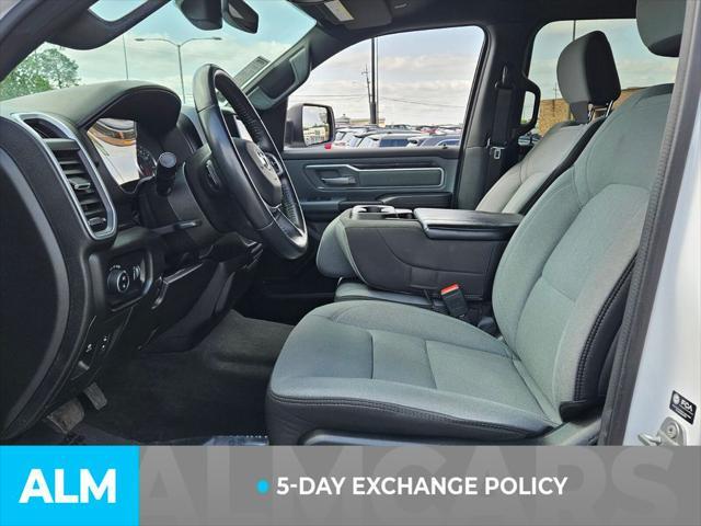 Photo of 2022 Bright White RAM 1500