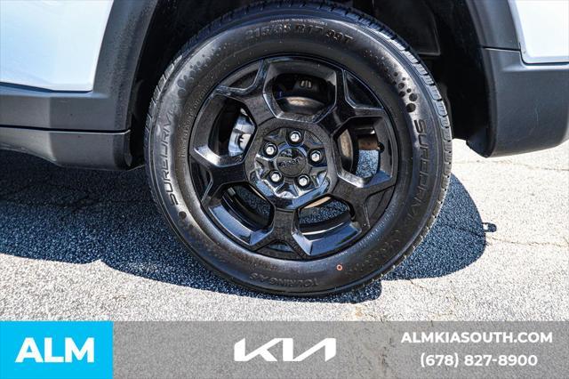 Photo of 2024 Bright White Clearcoat Jeep Compass