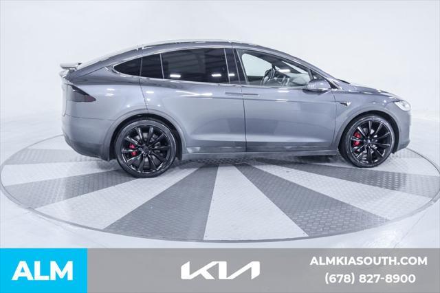Photo of 2019 Gray Tesla Model X