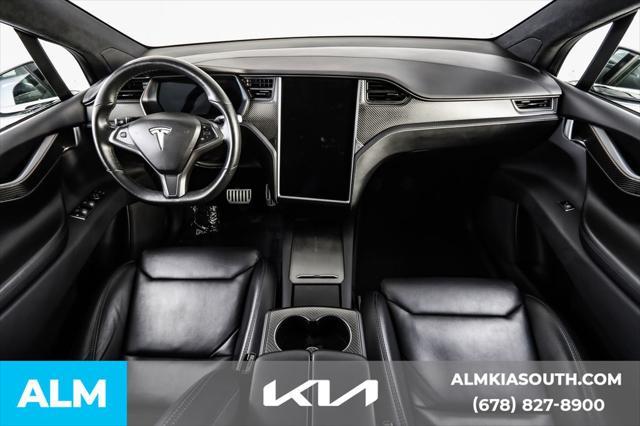 Photo of 2019 Gray Tesla Model X