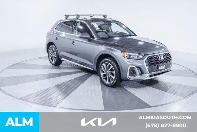 Photo of 2023 Gray Audi Q5