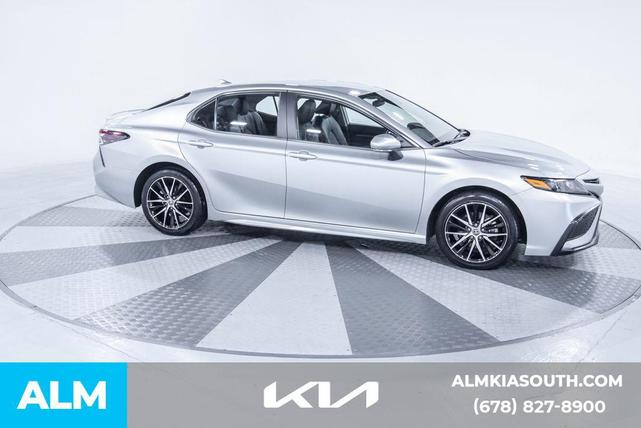 Photo of 2023 Celestial Silver Metallic Toyota Camry