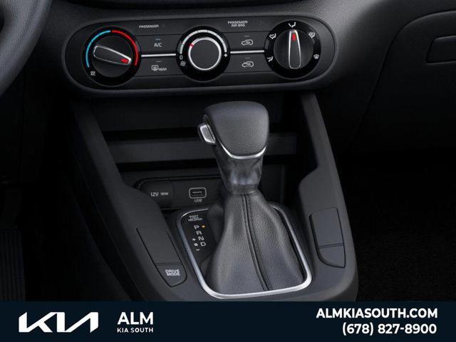 Photo of 2025 Snow White Pearl Kia Soul