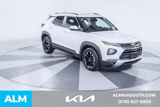 Photo of 2021 Summit White Chevrolet Trailblazer