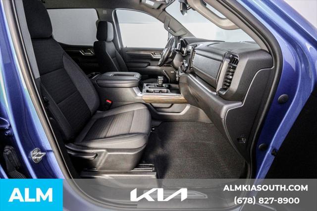 Photo of 2022 Blue Chevrolet Silverado 1500