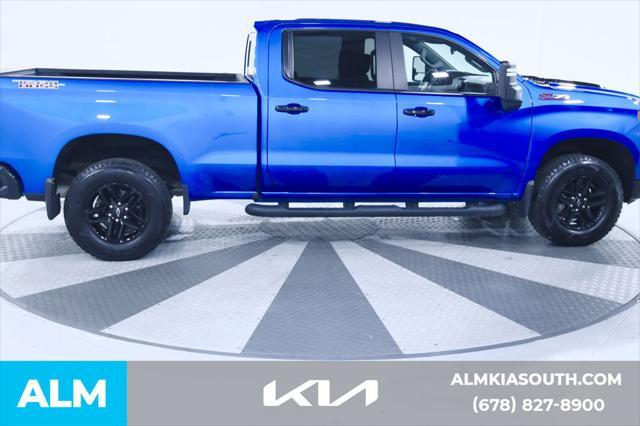 Photo of 2022 Blue Chevrolet Silverado 1500