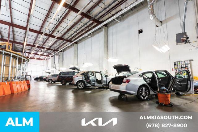 Photo of 2022 Dusk Blue Metallic Volkswagen Taos