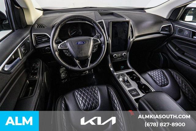 Photo of 2024 AGATE BLACK METALLIC Ford Edge
