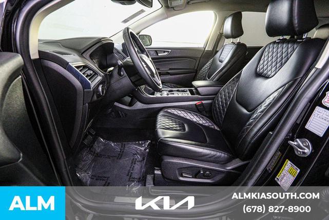 Photo of 2024 AGATE BLACK METALLIC Ford Edge