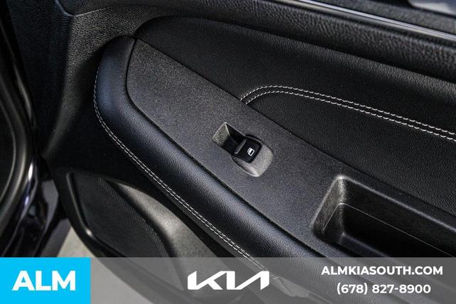 Photo of 2024 AGATE BLACK METALLIC Ford Edge