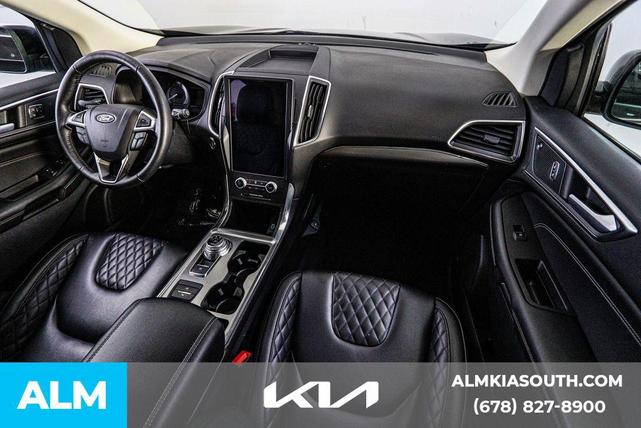Photo of 2024 AGATE BLACK METALLIC Ford Edge
