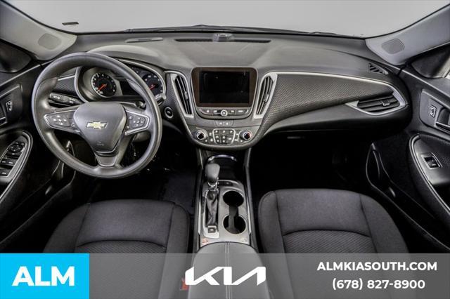 Photo of 2024 Mineral Gray Metallic Chevrolet Malibu