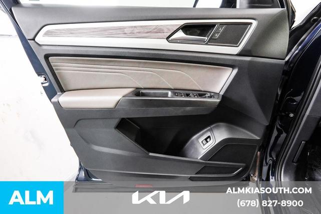 Photo of 2022 Tourmaline Blue Metallic Volkswagen Atlas Cross Sport